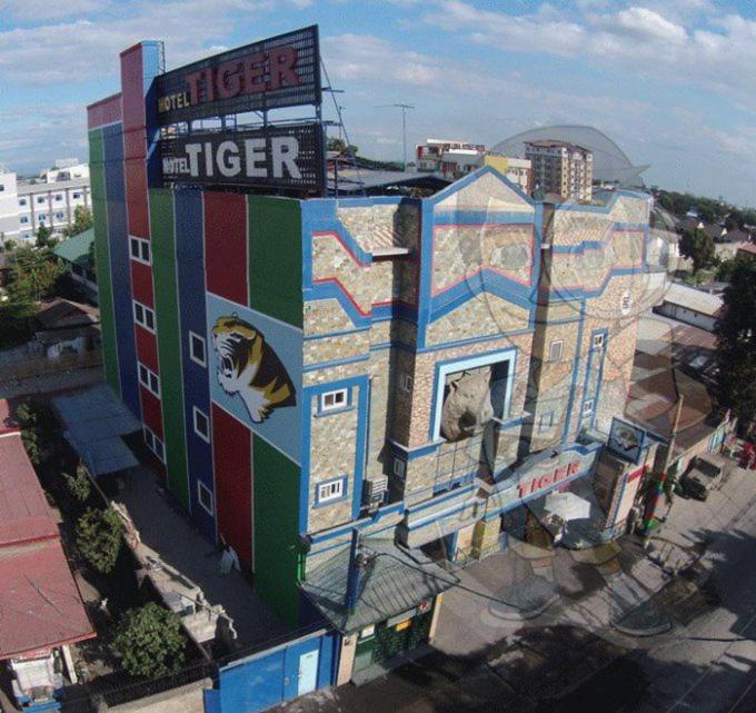 Tiger Hotel Angeles Exteriör bild